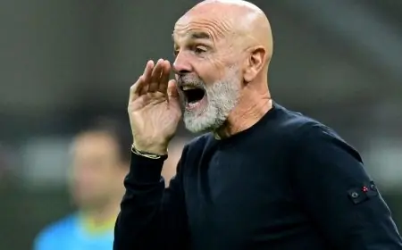 ستيفانو بيولي يتمسك بمنصبه كمدرب لفريق فيورنتينا رغم النتائج السلبية