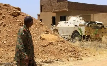 وزير الدفاع السوداني يؤكد استمرار الجيش في القتال رغم اقتراح الهدنة الأمريكية