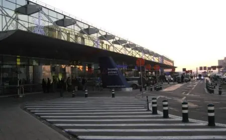 إغلاق مطار بروكسل الدولي بسبب رصد طائرة مسيرة في أجوائه