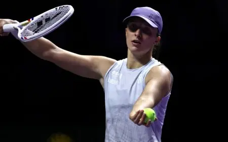 شفيونتيك ترتكب 36 خطأ وتخسر أمام ريباكينا في البطولة الختامية للتنس بالرياض