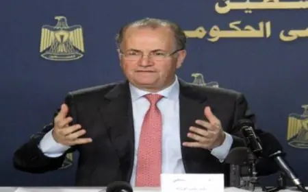 رئيس وزراء فلسطين يؤكد استمرار الحكومة في التنسيق لتحقيق خطة التعافي وإعادة الإعمار في غزة