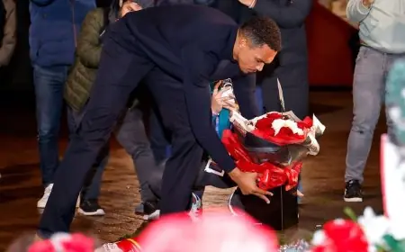 أرنولد يكرم زميله الراحل جوتا بجائزة ذراع بلايستيشن