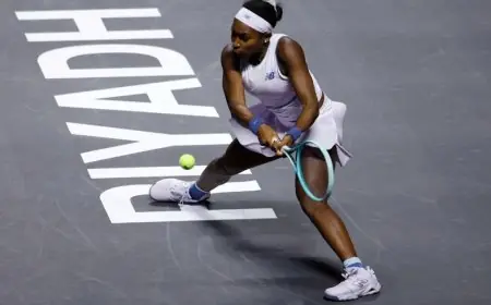 غوف تتألق في مواجهة باوليني وتحافظ على آمالها في البطولة الختامية للتنس بالرياض