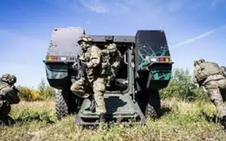 أوكرانيا تستقبل 21 ناقلة جنود مدرعة من طراز باتريا هدية من لاتفيا