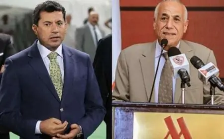 جلسة حسين لبيب مع أشرف صبحي تسلط الضوء على مستقبل الشباب والرياضة