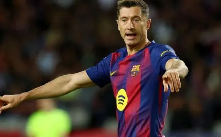 ليفاندوفسكي يكشف رأيه في راشفورد ويامال ويطلق تحذيرًا من مواجهة كلوب بروج