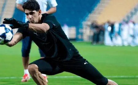 ياسين بونو يتوج بلقب أفضل حارس في دوري روشن السعودي لشهر أكتوبر 2023