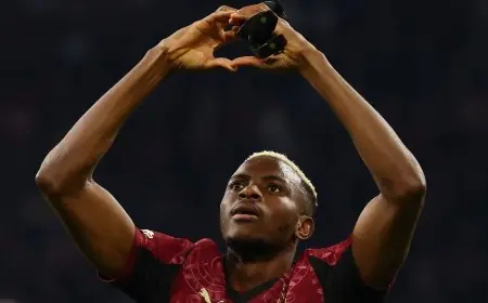 أوسيمين يسجل هاتريك تاريخي في انتصار غلطة سراي الكبير على أياكس