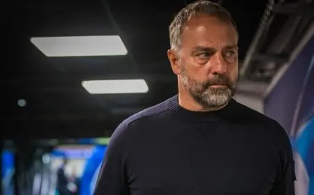 خوليت وهنري ينتقدان هانزي فليك وسط تراجع برشلونة في مباراة بروج