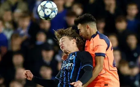 إصابة إيريك غارسيا بكسر في الأنف يعلنها نادي برشلونة