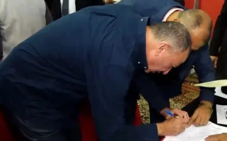 محمود الخطيب يصل نادي الأهلي للإدلاء بصوته في الانتخابات فيديوهات تنقل الحدث