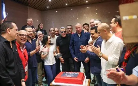 كابتن محمود الخطيب يحتفل بعيد ميلاده في أجواء انتخابات الأهلي مع أعضاء قائمته صور