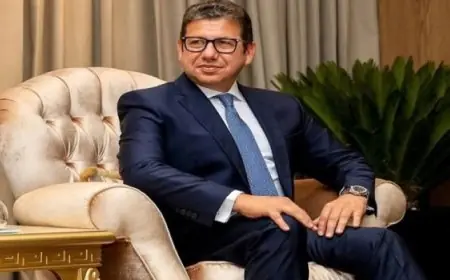 رئيس المخابرات يلتقي الأمين العام للمبادرة الوطنية الفلسطينية والأمين العام للجبهة الديمقراطية لتحرير فلسطين في زيارة رسمية