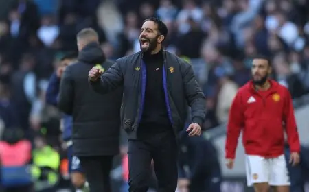 روبن أموريم يشعر بالإحباط بعد التعادل مع توتنهام ويؤكد أن مانشستر يونايتد في طريقه للقوة المتجددة