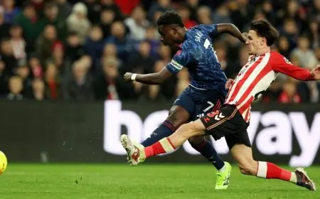 سندرلاند يعادل أرسنال بطريقة مثيرة ويزيد من حماس قمة السيتي وليفربول