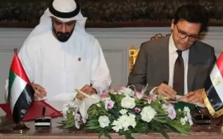 وزير الثقافة يوقع مذكرة تفاهم مع نظيره الإماراتي لتعزيز التعاون في المجالات الثقافية