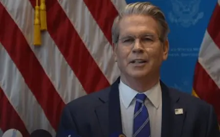 وزير الخزانة الأمريكي يعلن عن إنشاء إطار إيجابي لمحادثات ترامب ونظيره الصيني التجارية