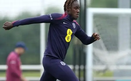 اختيار تشالوباه وحارس مانشستر سيتي للانضمام إلى منتخب إنجلترا الوطني