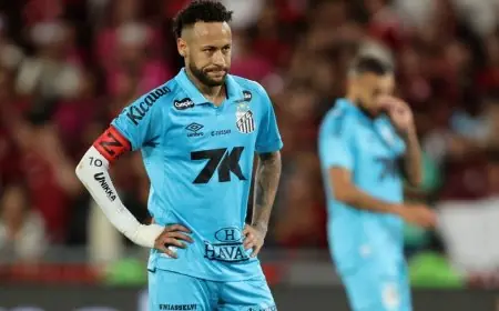 نيمار ينفي اعتذاره لمدرب سانتوس ويصفه كذبة أخرى