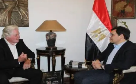 رئيس الوزراء يناقش الملفات المشتركة بين وزارتي التنمية المحلية والمالية لتعزيز التعاون الحكومي