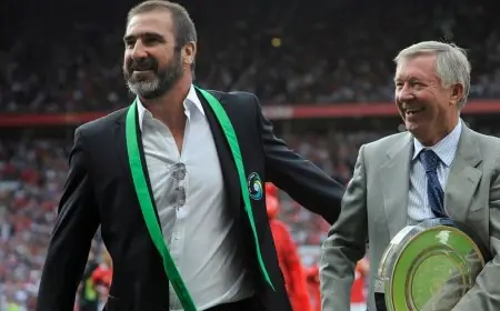 إريك كانتونا يهاجم إدارة مانشستر يونايتد التي أفسدت أسلوب أليكس فيرغسون الهجومي المذهل