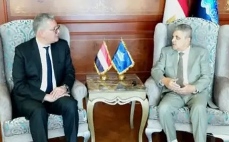 البترول وطرف قناة السويس يتفقان على إنشاء محطة حديثة لإسالة وتموين الغاز الطبيعي