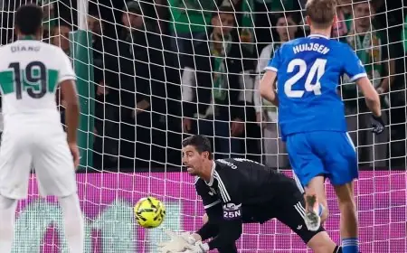 إصابة جديدة تضرب ريال مدريد مع غياب كورتوا المريض عن رحلة أثينا