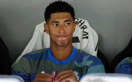 بيلينغهام يواجه خطر الغياب عن مباراة ريال مدريد ضد أولمبياكوس