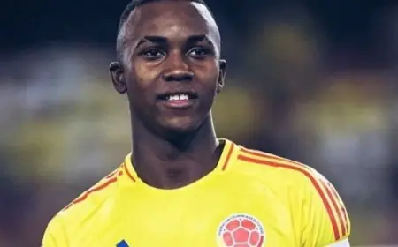 موهبة كولومبية تنضم إلى مانشستر يونايتد قريباً في صفقة مثيرة