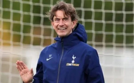 توماس فرانك يكشف عن هوية توتنهام بعد الانتصار الساحق على باريس سان جيرمان