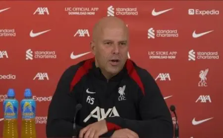 سلوت يؤكد استمراره في الحصول على دعم قيادات النادي