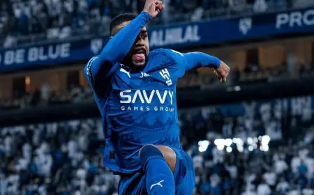 الهلال يحصد فوزاً رائعاً على الفتح بثلاثية في الشوط الأول من كأس الملك