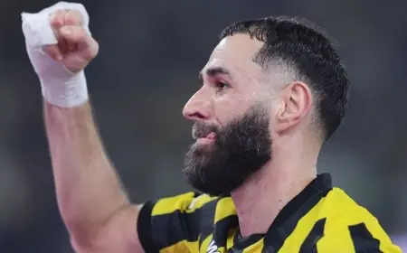 بهاتريك كريم بنزيما الاتحاد يتألق أمام الشباب ويتأهل لنصف نهائي كأس الملك