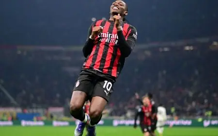 ميلان يحقق انتصارًا مثيرًا على لاتسيو وأليغري يخرج عن السيطرة ويُفصل من المباراة