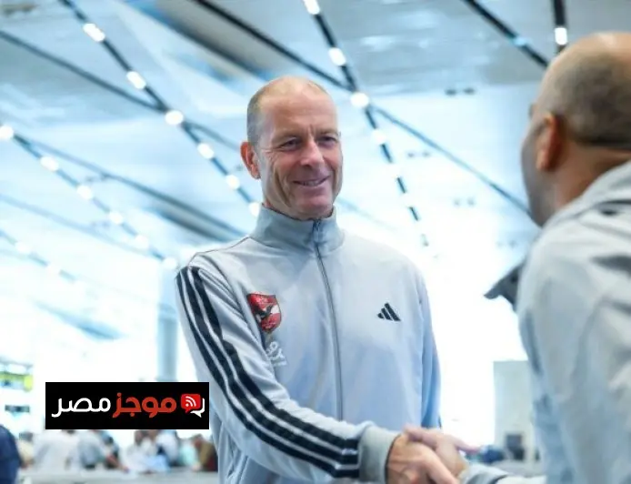 توروب ينظم محاضرة مثيرة مع لاعبي الأهلي في فندق الإقامة