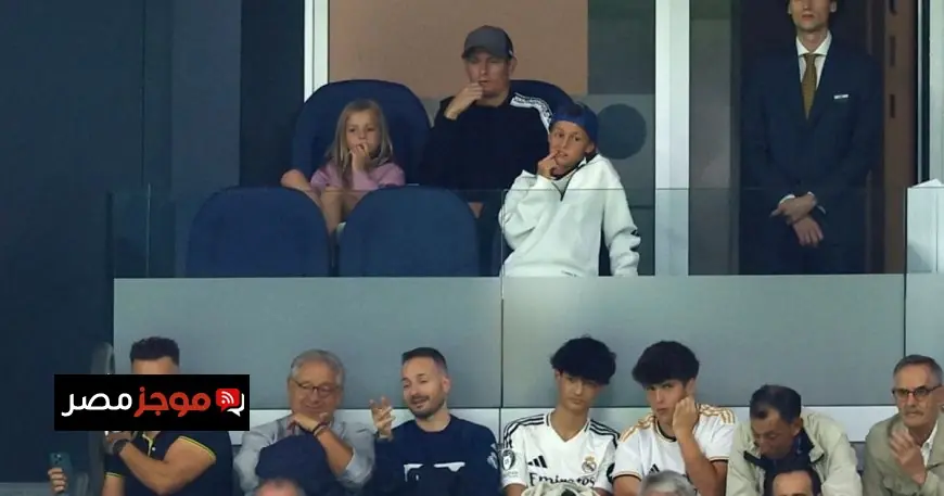 توني كروس يتهم هانزي فليك بخسارة برشلونة أمام ريال مدريد