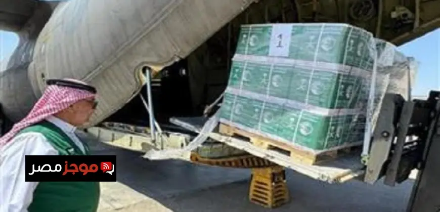 الرئيس السيسى يكرم أبطال حرب أكتوبر في الندوة التثقيفية للقوات المسلحة