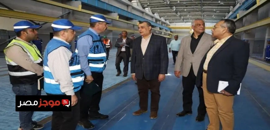 وزير الإنتاج الحربي يتفقد مراحل التصنيع العسكري والمدني في شركة حلوان للآلات والمعدات مصنع 999 الحربي