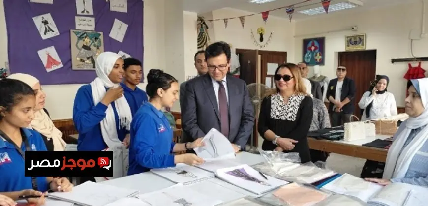 وزير الثقافة يؤكد دعم الدولة الكبير لتطوير أكاديمية الفنون ورعاية طلابها