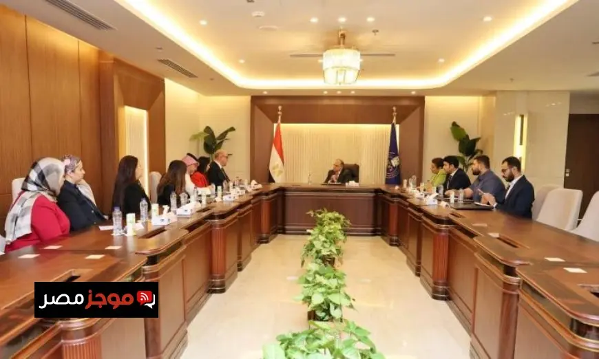 الغمراوى يناقش مع شركة “ميكوميد” سبل تعزيز الشراكة في صناعة المستلزمات الطبية