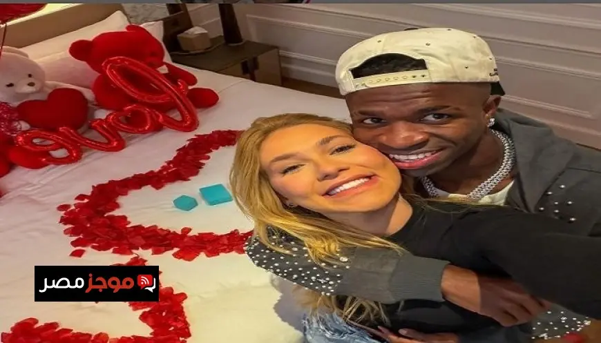 فينسيوس يعيش قصة حب مع فيرجينيا بينما تتعقد مستقبله في ريال مدريد