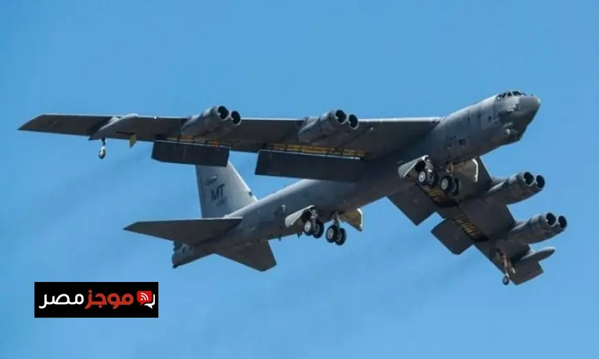 قاذفتا بي-52 الأمريكيتان تحلقان فوق سماء فنزويلا في رسالة قوية