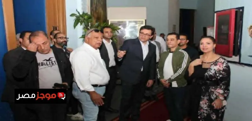 وزير الثقافة يقوم بجولة في المسرح القومي للطفل ويؤكد على أهمية تعزيز الرسائل التوعوية للأطفال