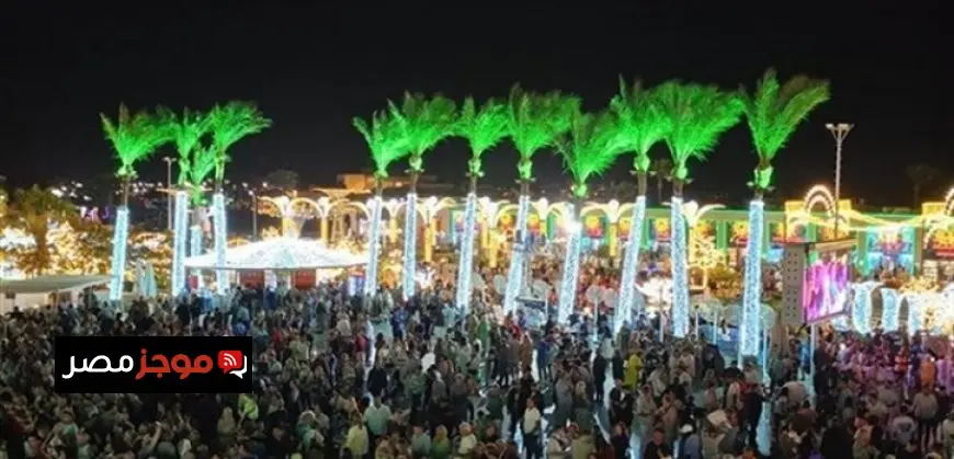 توافد حشود من السياح إلى أضواء جنوب سيناء الساحرة