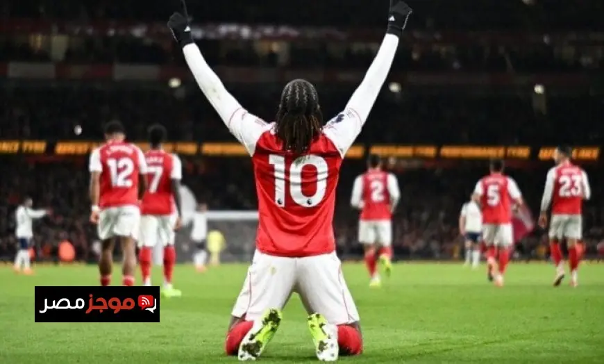 إيزي يحقق إنجازاً مذهلاً بتسجيل ثلاثة أهداف في مباراة مثيرة ضد توتنهام