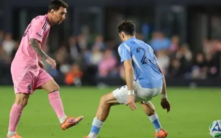 ميسي يتجاوز بوشكاش ويتوج بلقب ملك الأسيست في تاريخ كرة القدم