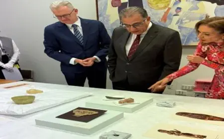 أستراليا تعيد 17 قطعة أثرية نادرة لمصر تعكس فترات تاريخية متعددة