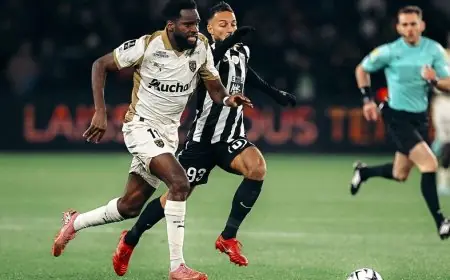 لانس يحقق صدارة الدوري الفرنسي لأول مرة منذ 21 عاماً بمشاركة سعود عبد الحميد