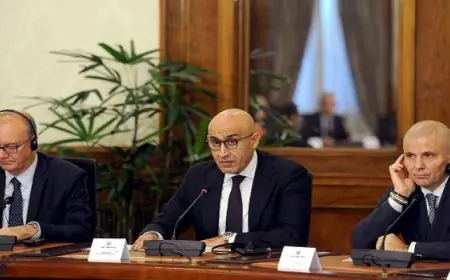 مستوطنون يقتحمون باحات المسجد الأقصى وسط حماية مشددة من شرطة الاحتلال الإسرائيلي