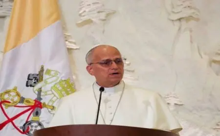 بابا الفاتيكان يؤكد من لبنان أن حل الدولتين هو السبيل الوحيد لإنهاء الصراع